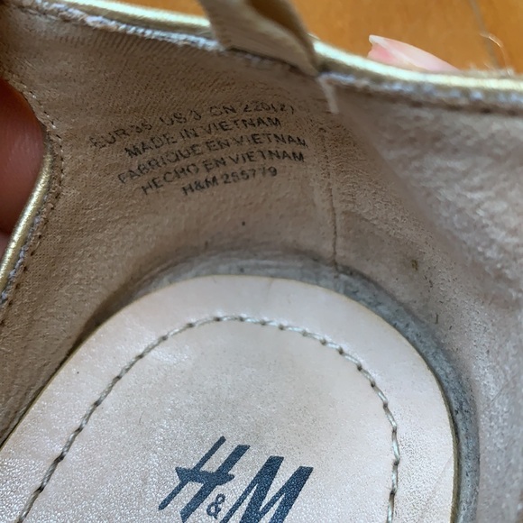 (3 for $20) H&M Sandals size US3 - Picture 5 of 6